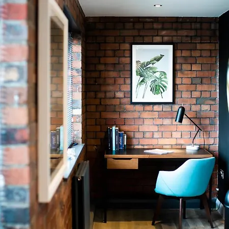 Cigar Factory Apartment Bristol